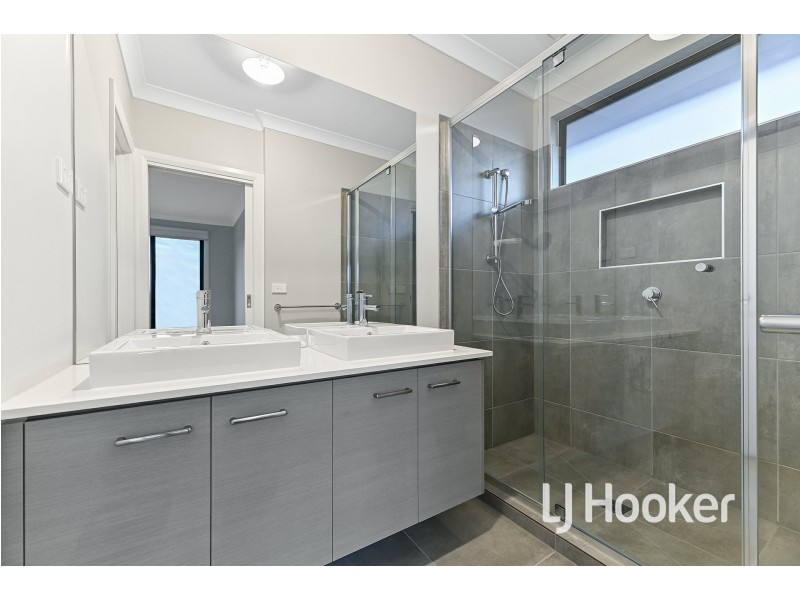 20 Horsetail Way, Drouin VIC 3818