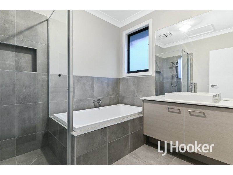 20 Horsetail Way, Drouin VIC 3818