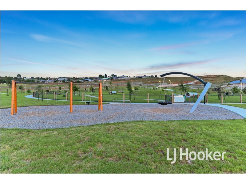 20 Horsetail Way, Drouin VIC 3818