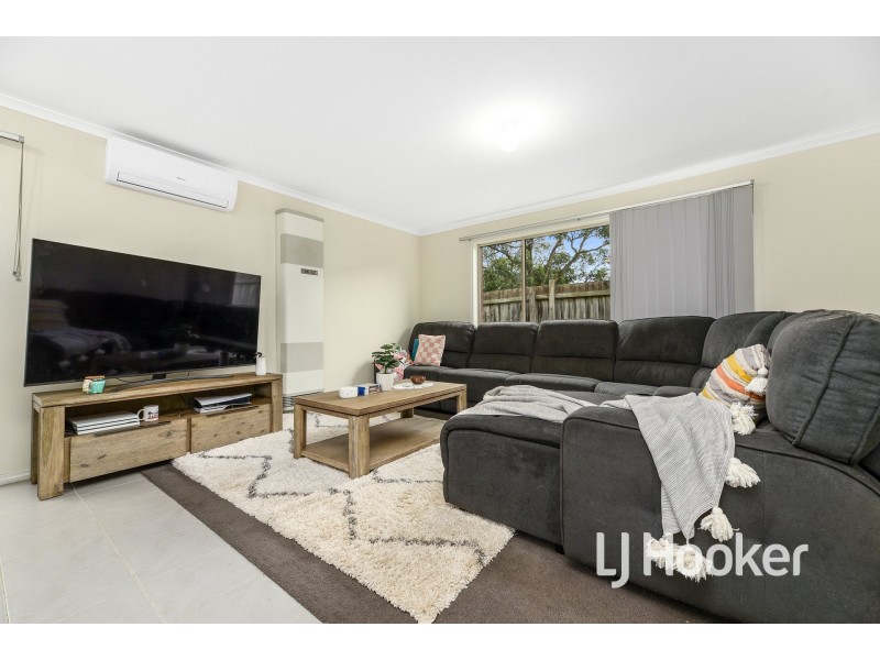 4/13 Redcherry Court, Pakenham VIC 3810