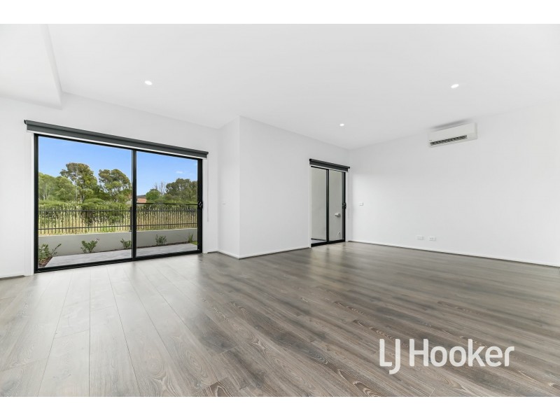 5 Limestone Drive, Berwick VIC 3806
