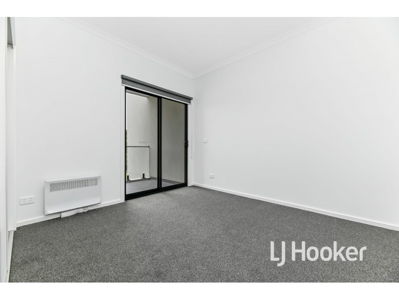 5 Limestone Drive, Berwick VIC 3806