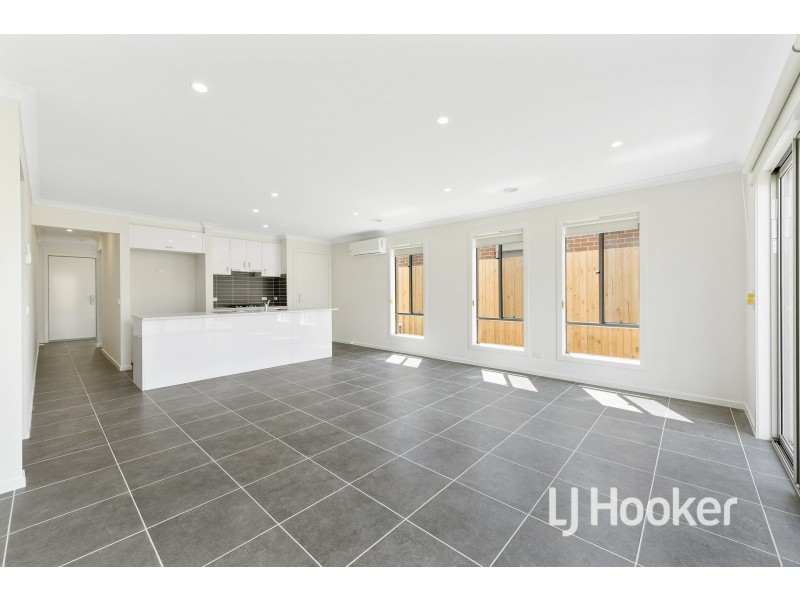 135 Mary Street, Officer VIC 3809