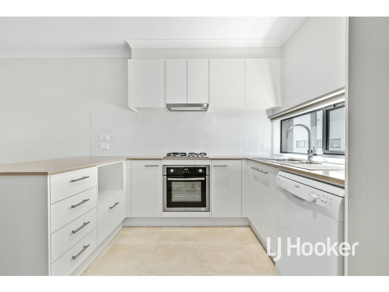 14 Rubus Way, Pakenham VIC 3810