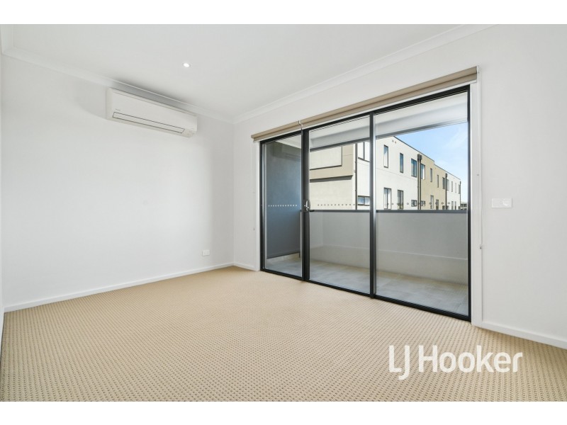 14 Rubus Way, Pakenham VIC 3810