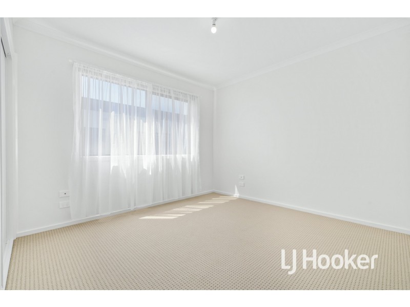14 Rubus Way, Pakenham VIC 3810