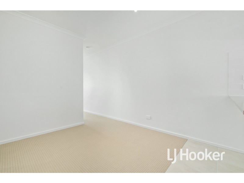14 Rubus Way, Pakenham VIC 3810
