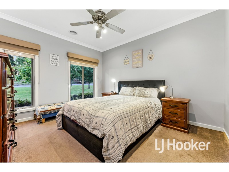 8/28 Buchanan Road, Berwick VIC 3806