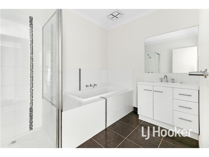 23 Havana Parade, Pakenham VIC 3810