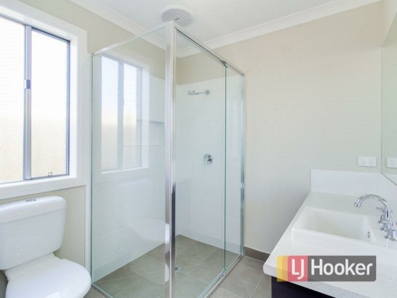 120 Primrose Avenue, Officer VIC 3809