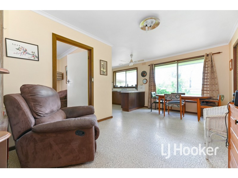 9 Home Road, Nar Nar Goon VIC 3812