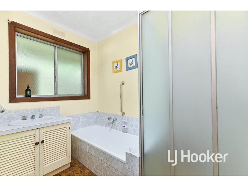 9 Home Road, Nar Nar Goon VIC 3812