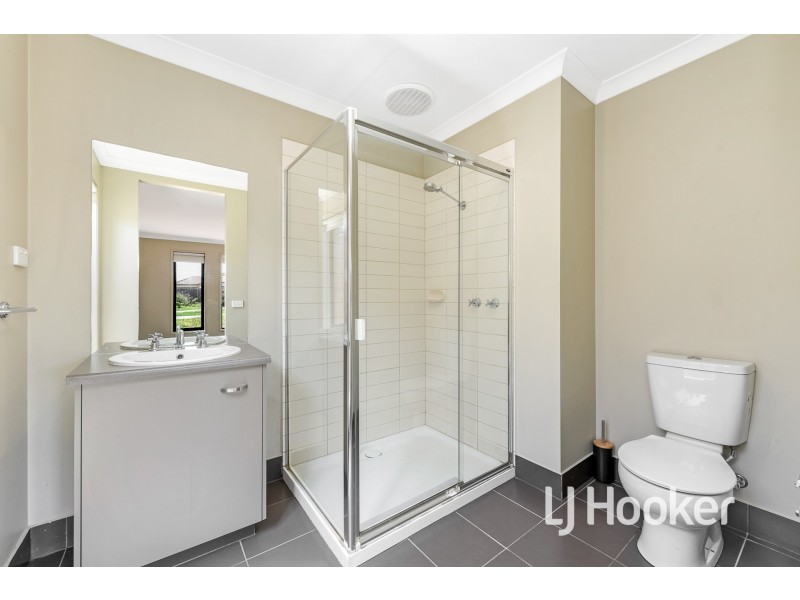 5 Toorang Court, Pakenham VIC 3810