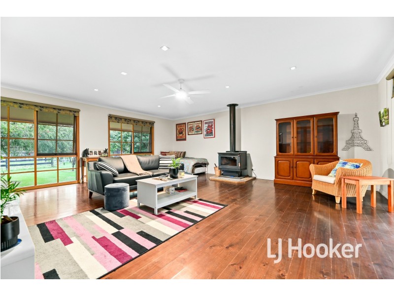 125 Nine Mile Road, Tynong VIC 3813