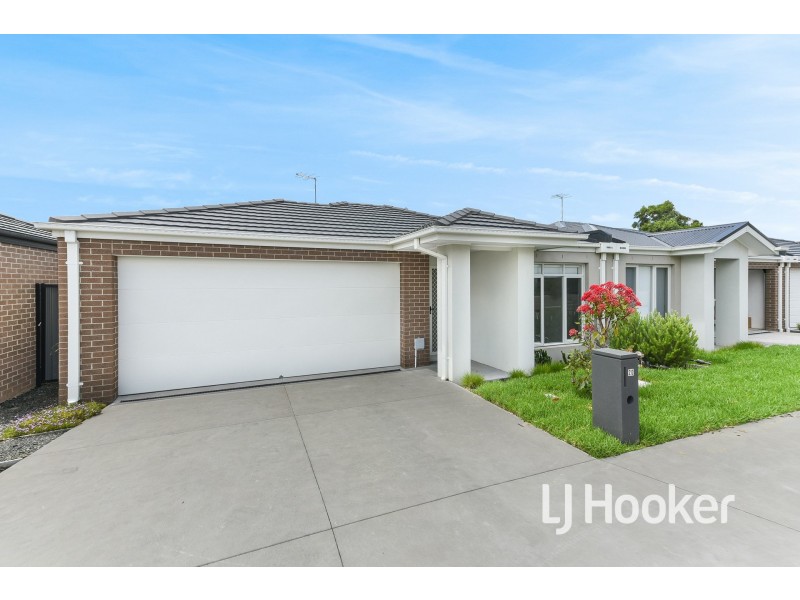20 Expedition Circuit, Pakenham VIC 3810
