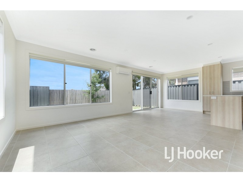 20 Expedition Circuit, Pakenham VIC 3810