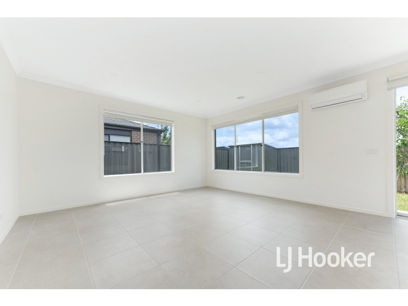 20 Expedition Circuit, Pakenham VIC 3810