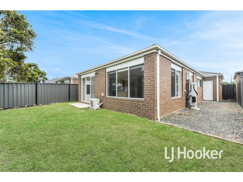 20 Expedition Circuit, Pakenham VIC 3810