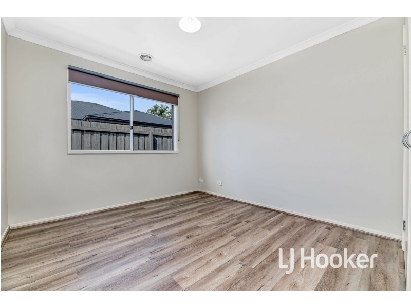 34 Verdant Avenue, Officer VIC 3809