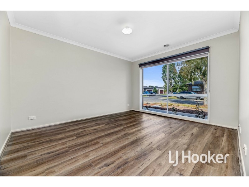 34 Verdant Avenue, Officer VIC 3809