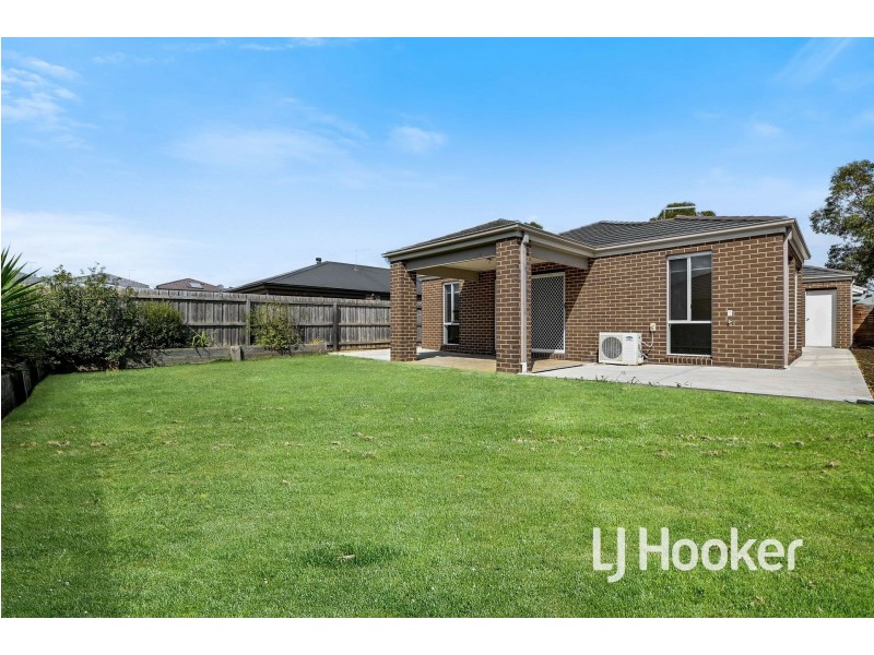 34 Verdant Avenue, Officer VIC 3809