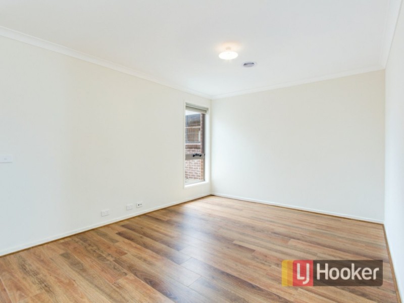 7 Clairwood Avenue, Pakenham VIC 3810