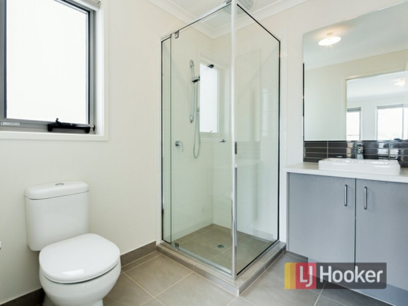 7 Clairwood Avenue, Pakenham VIC 3810