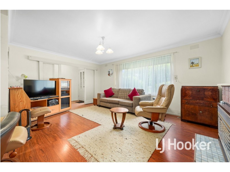 10 Charles Street, Pakenham VIC 3810