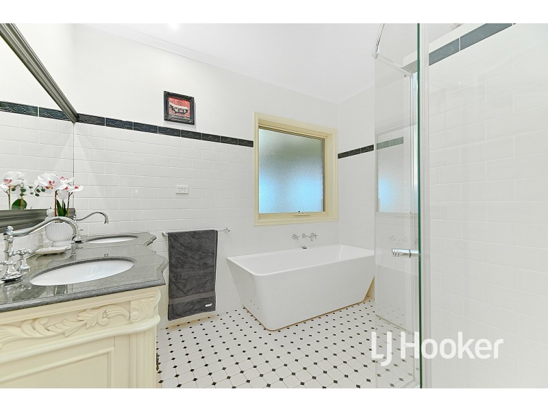 145 Eleven Mile Road, Tynong VIC 3813