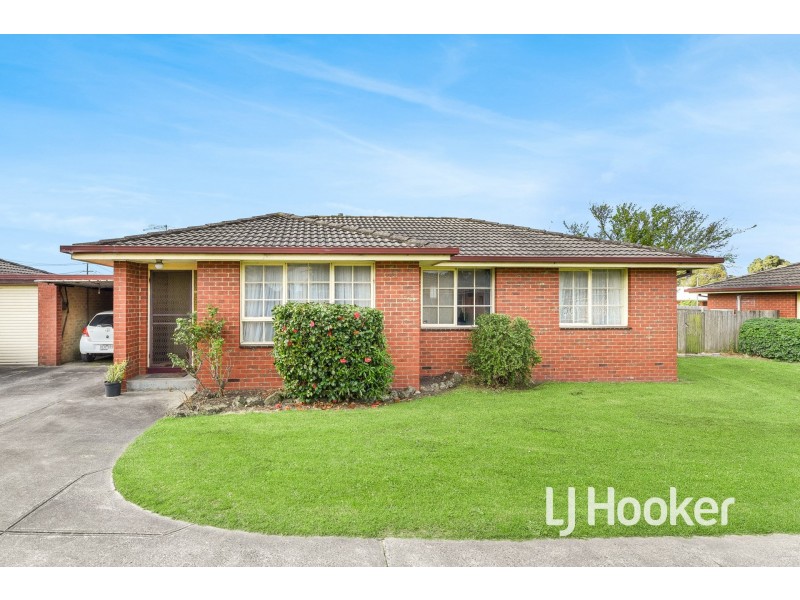 6/4 Guest Road, Pakenham VIC 3810