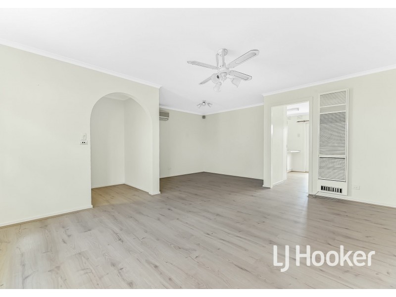 6/4 Guest Road, Pakenham VIC 3810