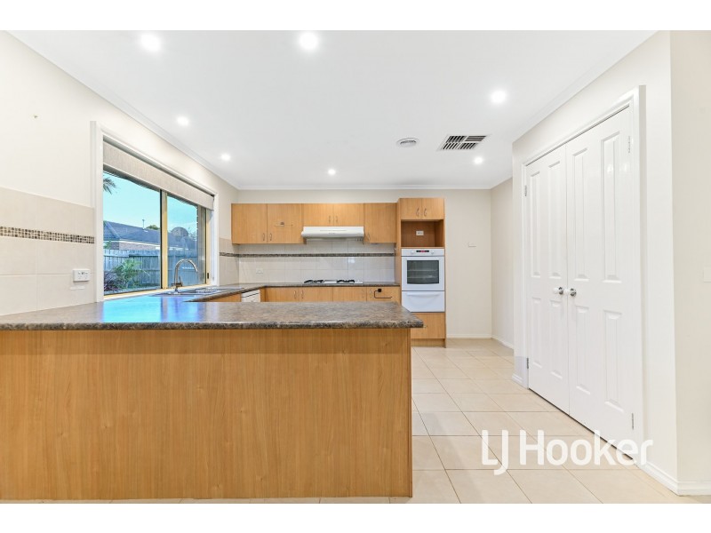 23 Kingdom Drive, Cranbourne VIC 3977