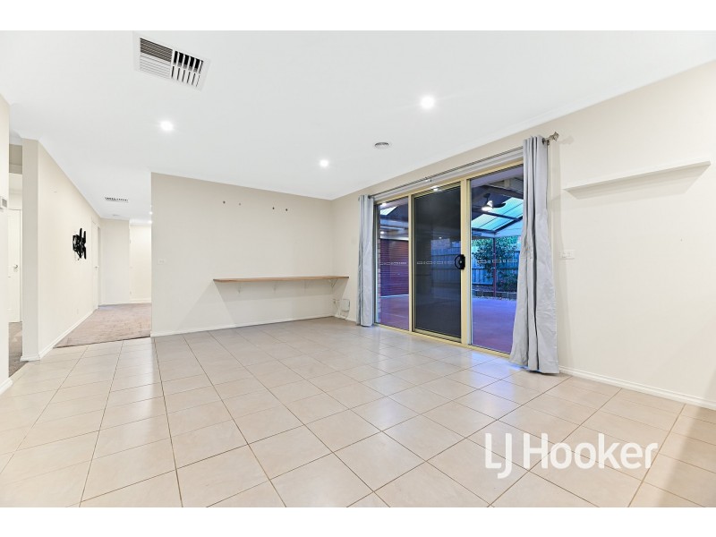 23 Kingdom Drive, Cranbourne VIC 3977