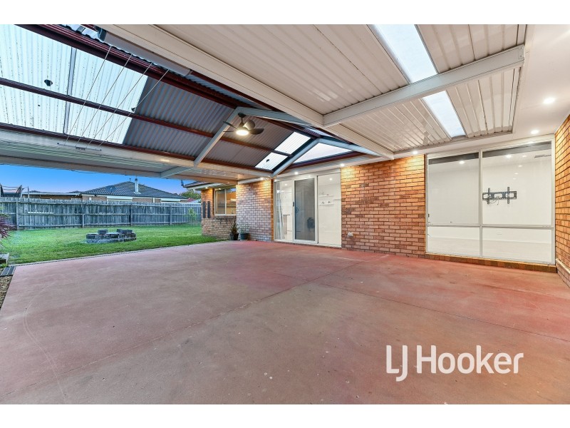 23 Kingdom Drive, Cranbourne VIC 3977