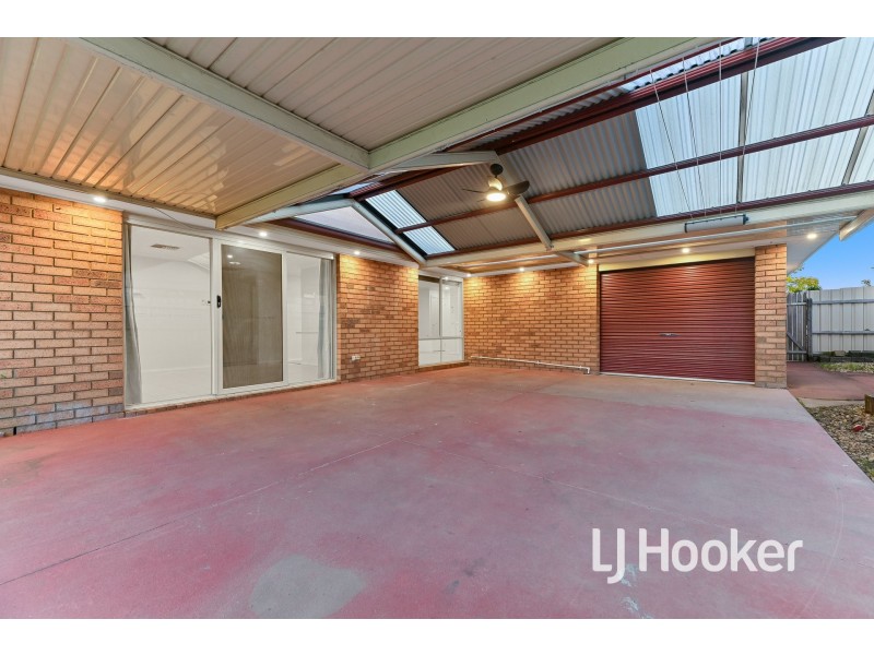 23 Kingdom Drive, Cranbourne VIC 3977