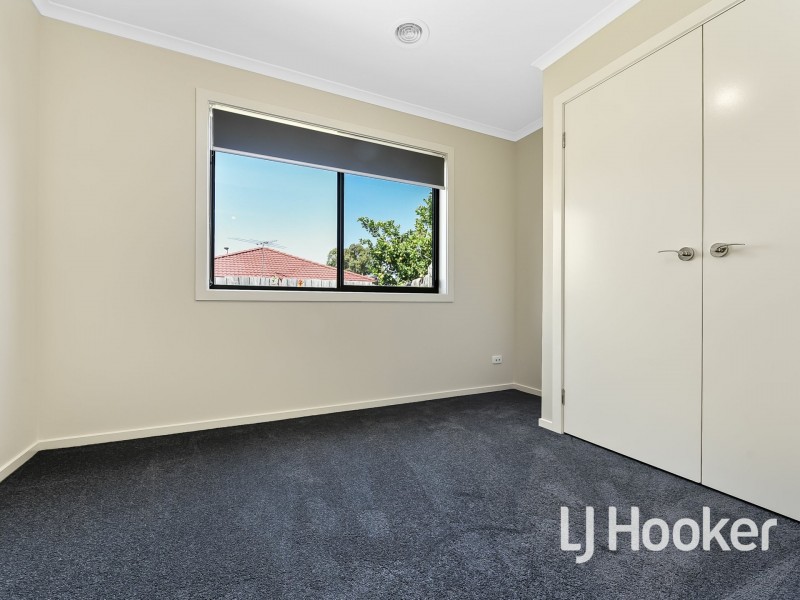 43 Pommel Street, Pakenham VIC 3810