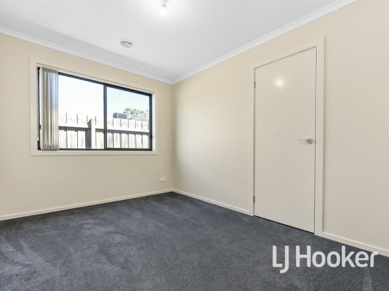 43 Pommel Street, Pakenham VIC 3810