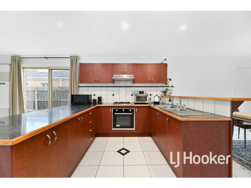 17 Grand Central Boulevard, Pakenham VIC 3810