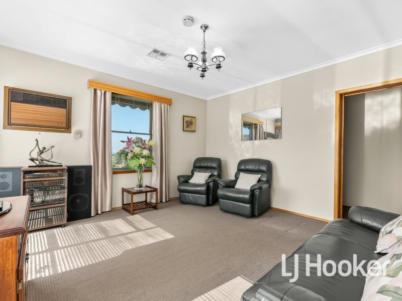 13 Deveney Street, Pakenham VIC 3810
