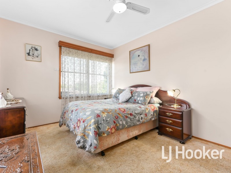 13 Deveney Street, Pakenham VIC 3810
