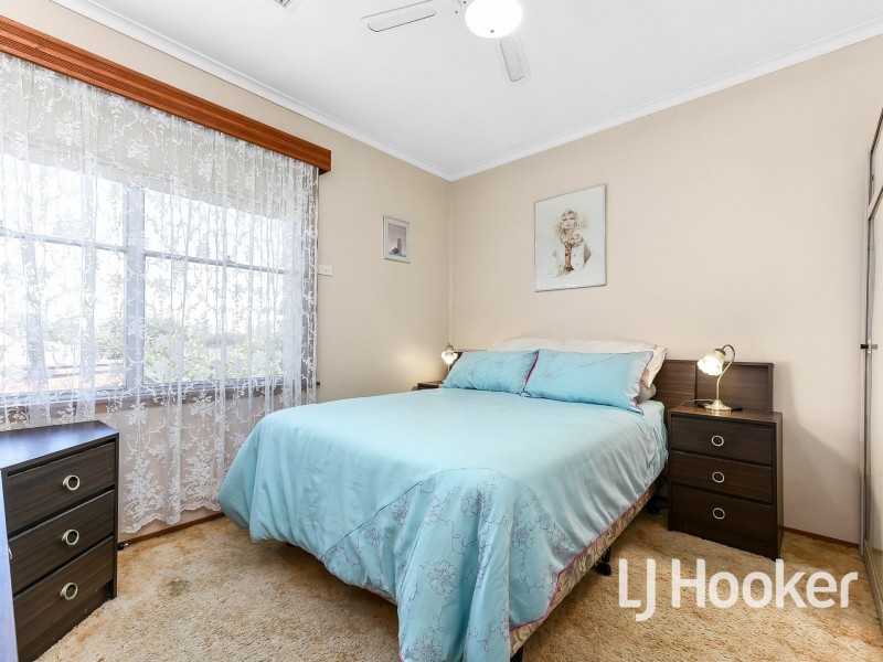 13 Deveney Street, Pakenham VIC 3810