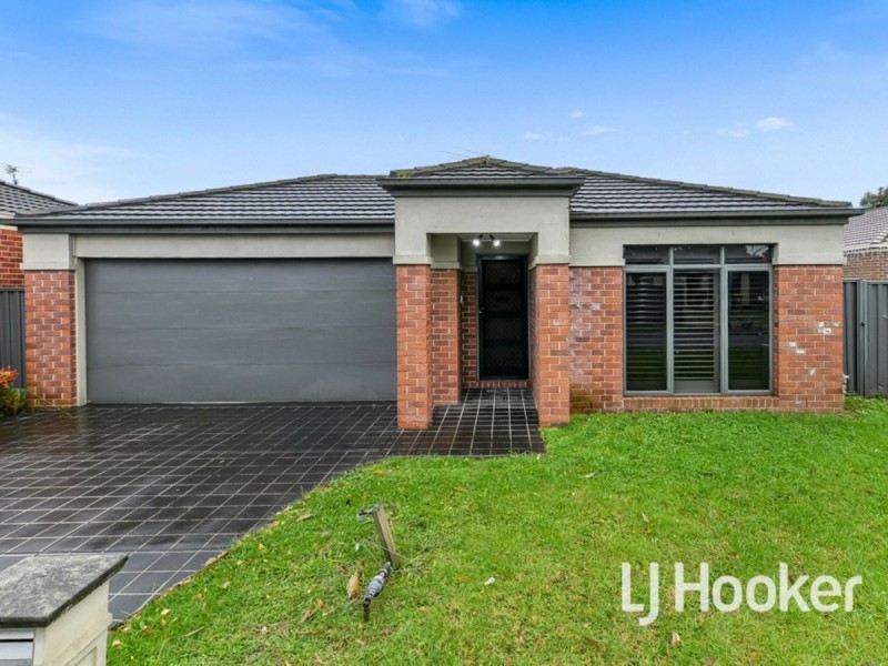 55 Pomegranate Way, Pakenham VIC 3810