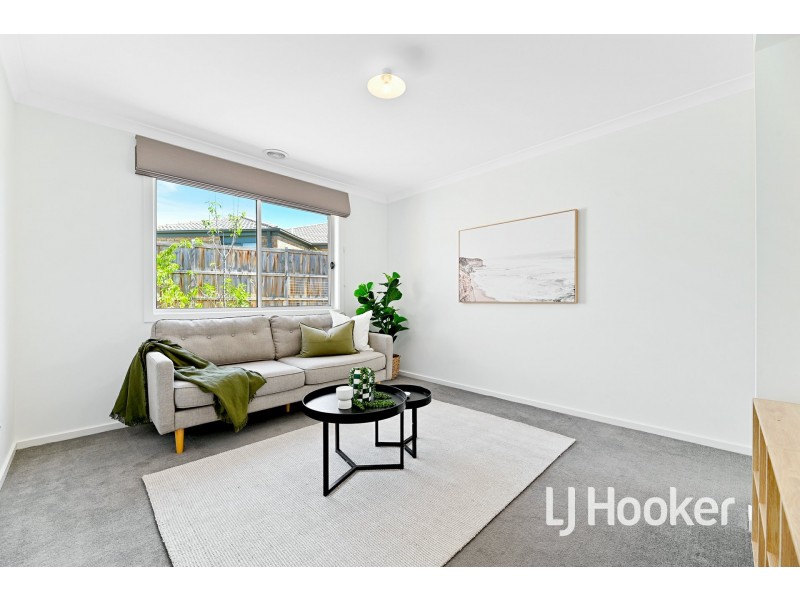 55 Mountford Rise, Pakenham VIC 3810