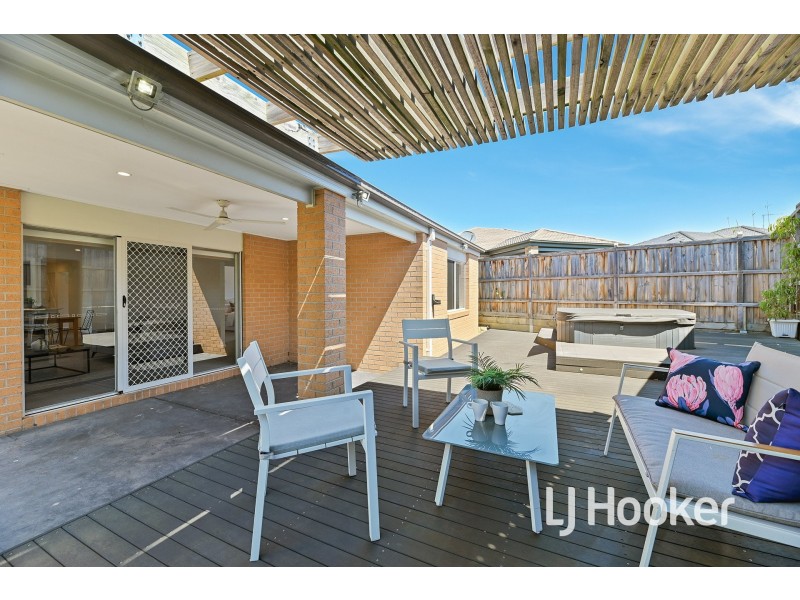 55 Mountford Rise, Pakenham VIC 3810