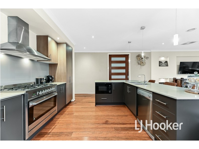 12 Quirk Road, Pakenham VIC 3810