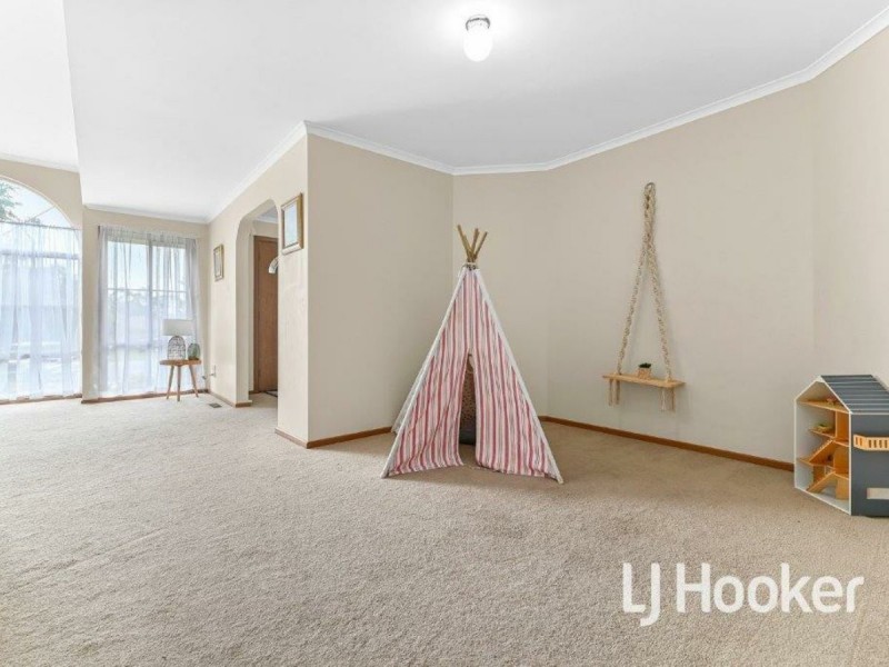 5 Greaves Court, Pakenham VIC 3810