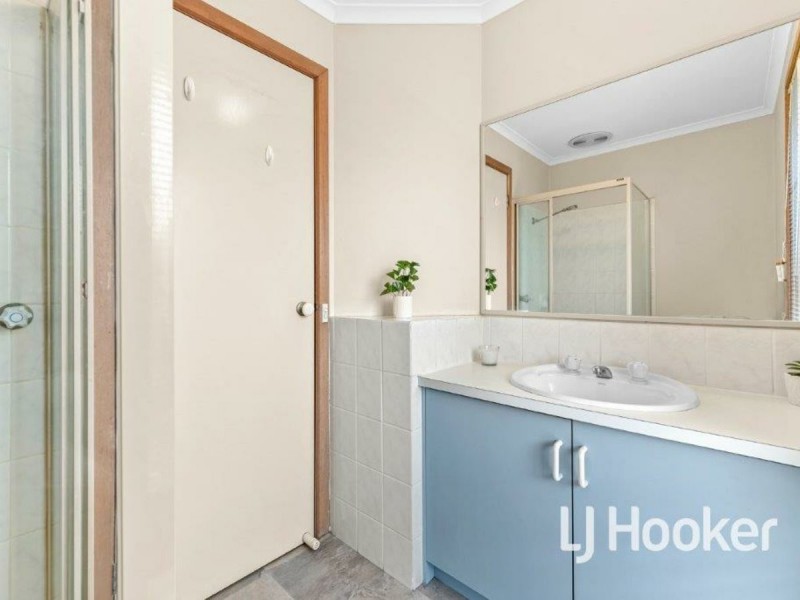 5 Greaves Court, Pakenham VIC 3810