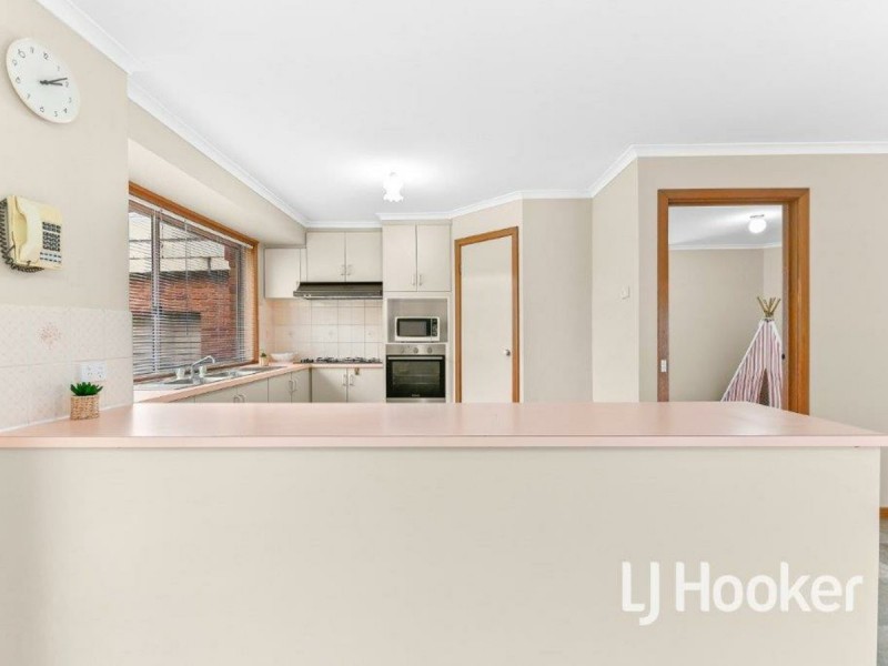 5 Greaves Court, Pakenham VIC 3810