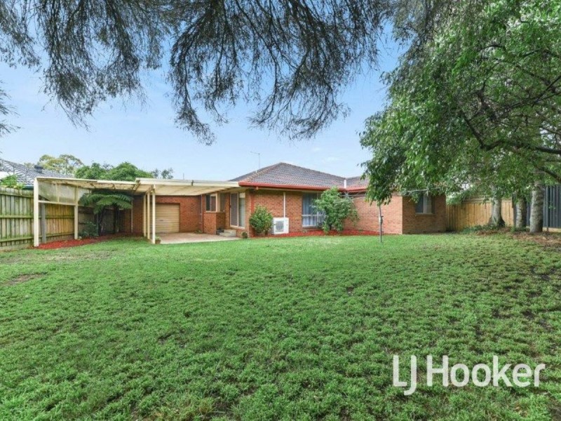 5 Greaves Court, Pakenham VIC 3810