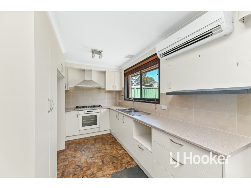 2 Sykes Court, Pakenham VIC 3810